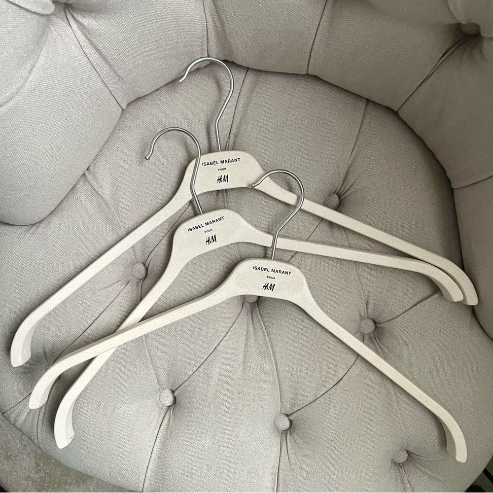 🤍 ISABEL MARANT X H&M Set Of 3 Wood cloth garment HANGERS for jacket coat top